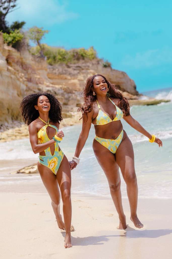 RESORT WEAR